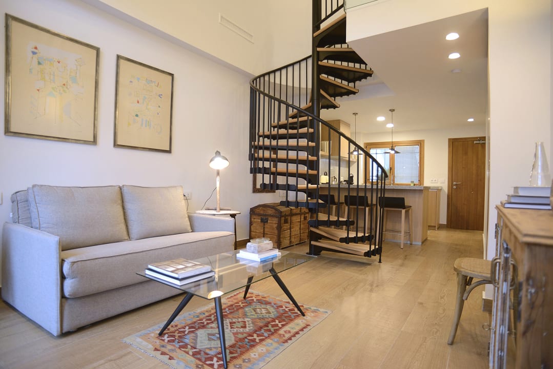 Lobby Apartments Barracart