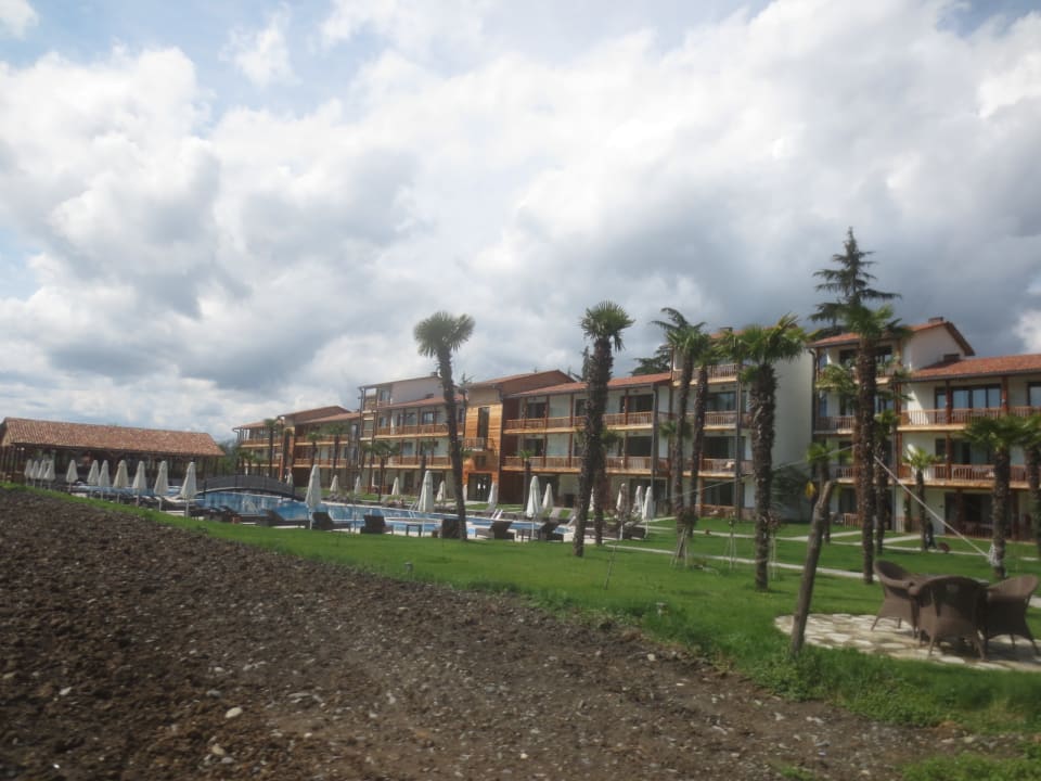 Außenansicht Lopota Lake Resort & Spa