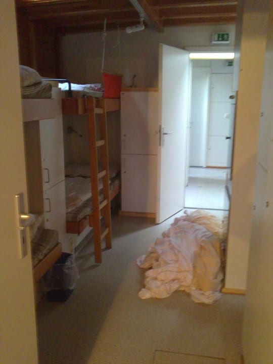 6-8 Bett Zimmer  auf dem Boot DJH Jugendherberge Bremen