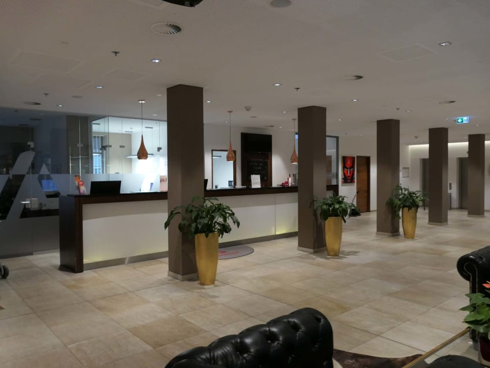Lobby Amedia Plaza Dresden, Trademark Collection by Wyndham