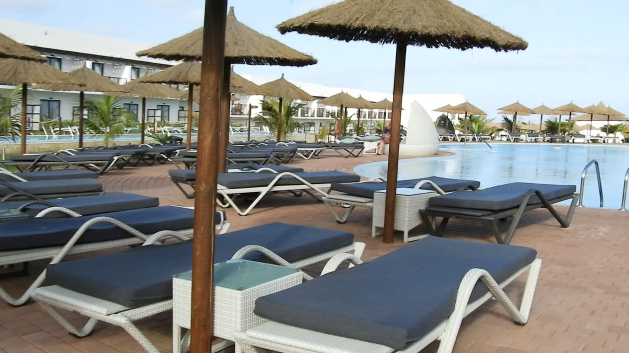 Pool Meliá Laguna Beach