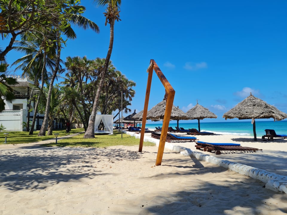 Strand Hotel Southern Palms Beach Resort