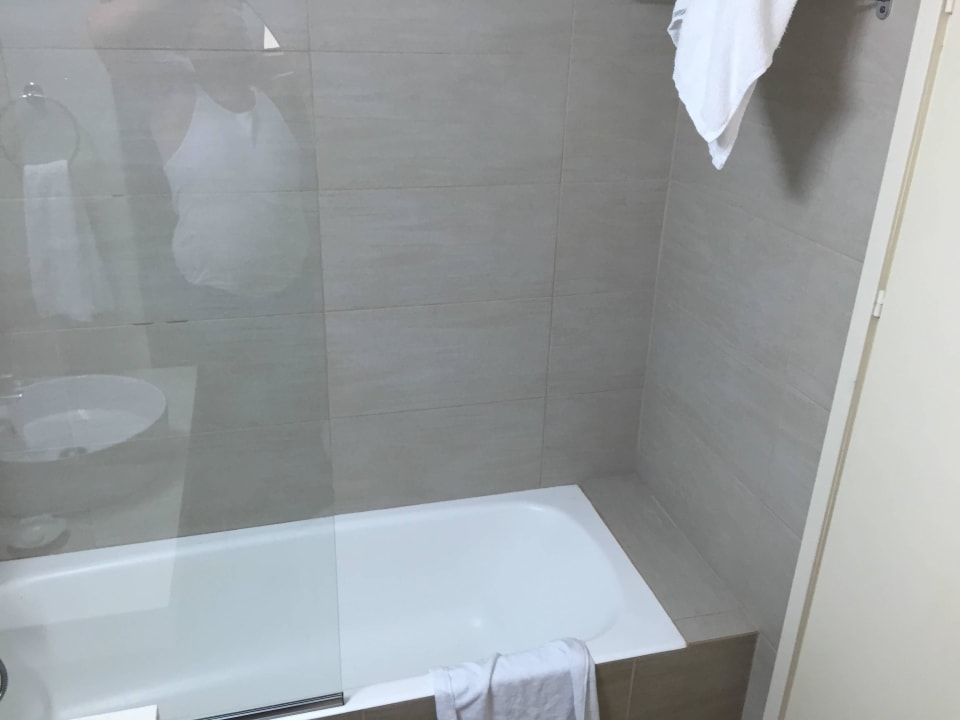 Badezimmer Grand Hotel Holiday Resort