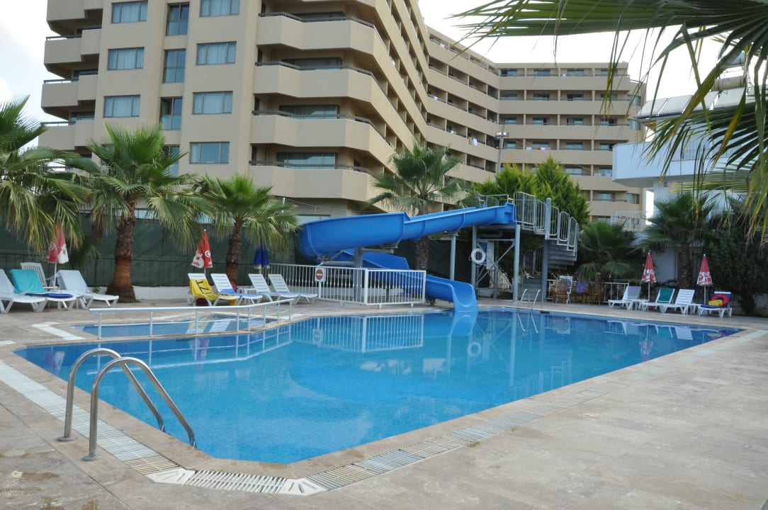 2. Pool Incekum Su Hotel