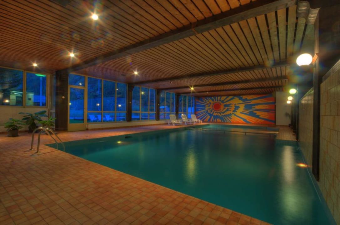 Hallenbad Aparthotel Monte Rosa