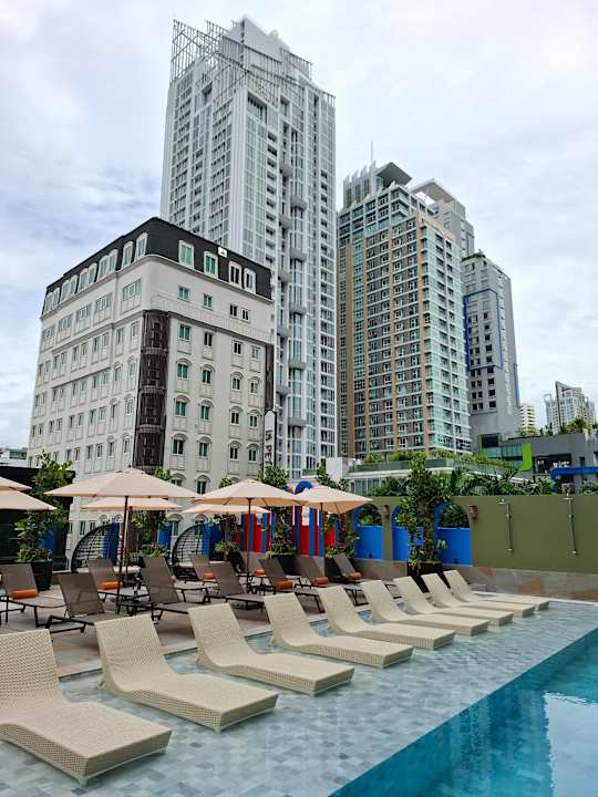 Pool Pipa Hotel Bangkok Sukhumvit 11