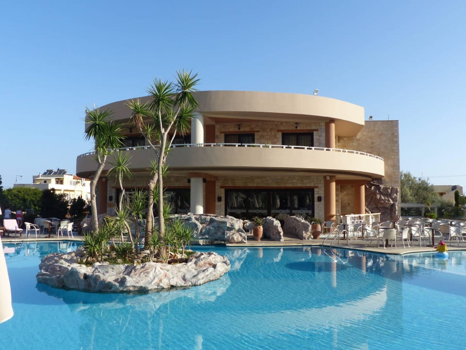 Hauptpool und Haupthaus Cactus Royal