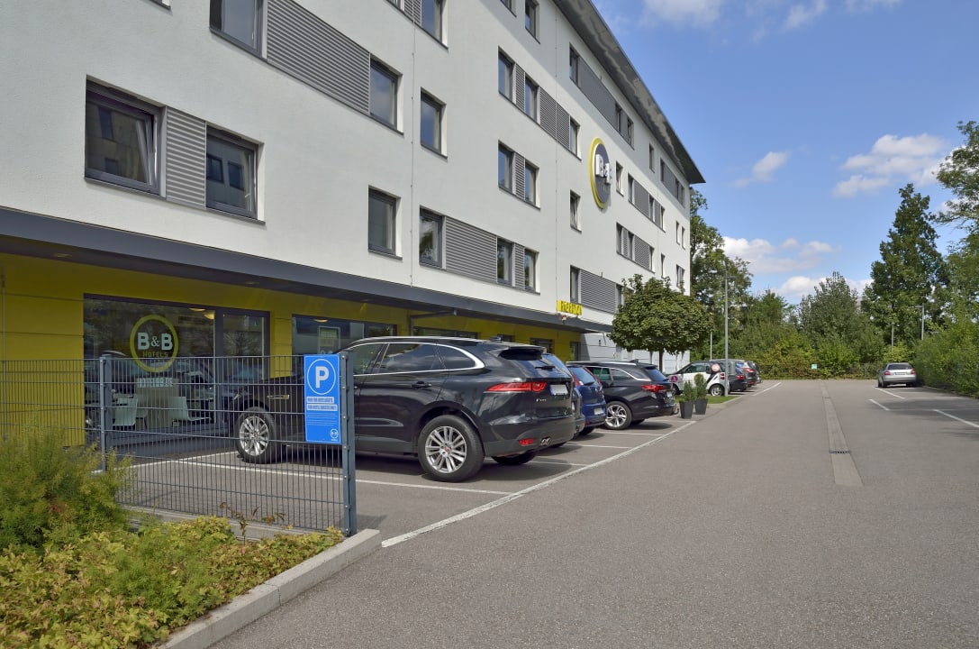 Außenansicht B&B Hotel Stuttgart-Vaihingen