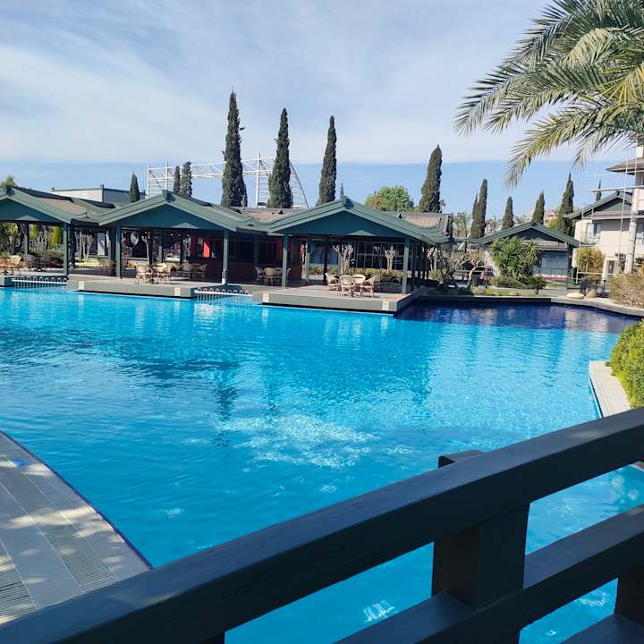 Pool Limak Lara Deluxe Hotel & Resort