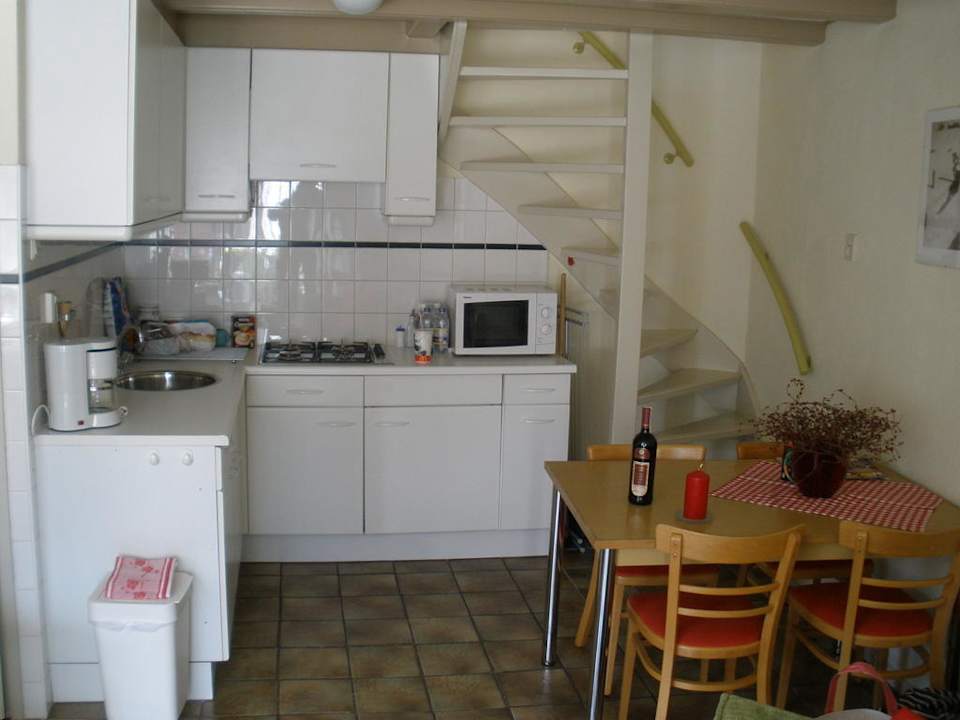 Küche mit Eßecke Sommerhaus Binnenweg 18