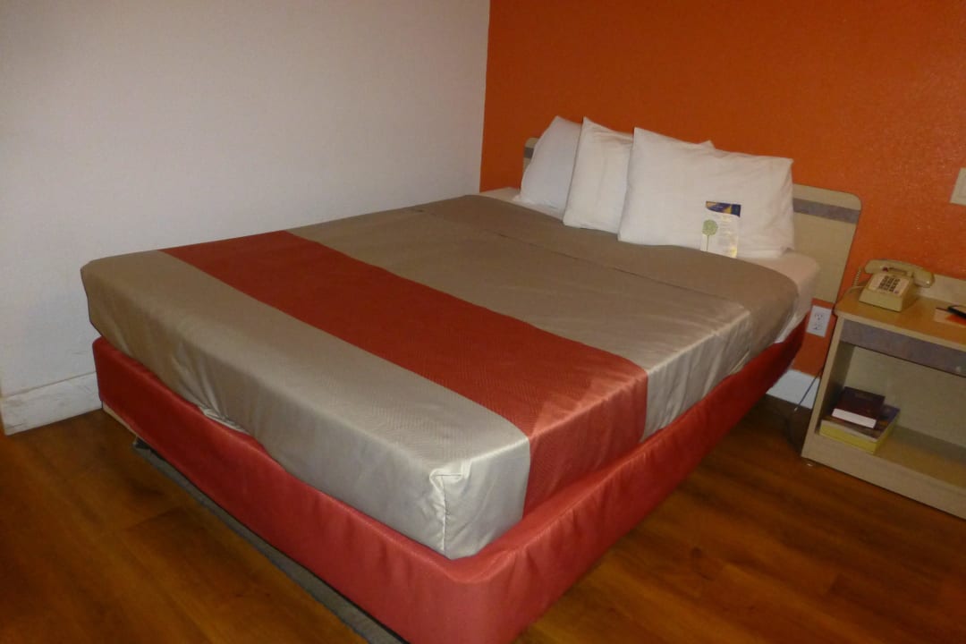 Bett Motel 6 St. George