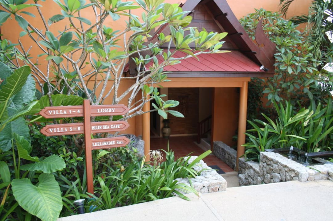 Wegweiser Namaka Resort Kamala