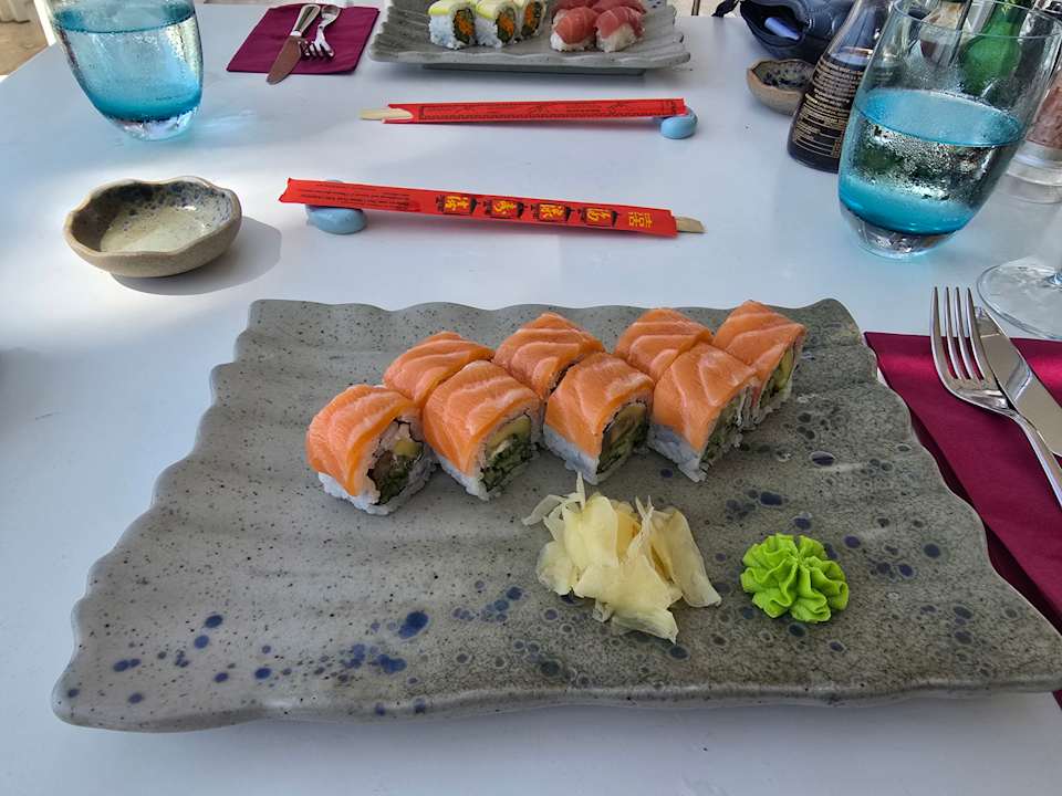 Gastro Acanthus Cennet Barut Collection