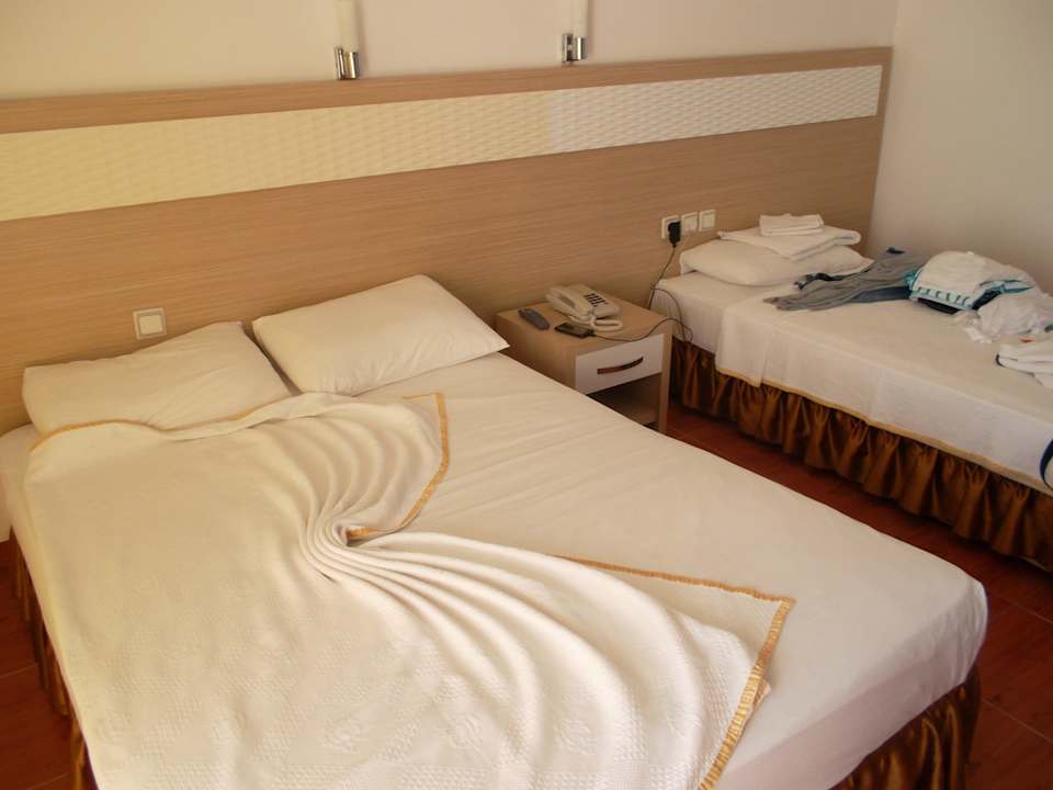 Einrichtung vom Zimmer Hotel Ideal Beach