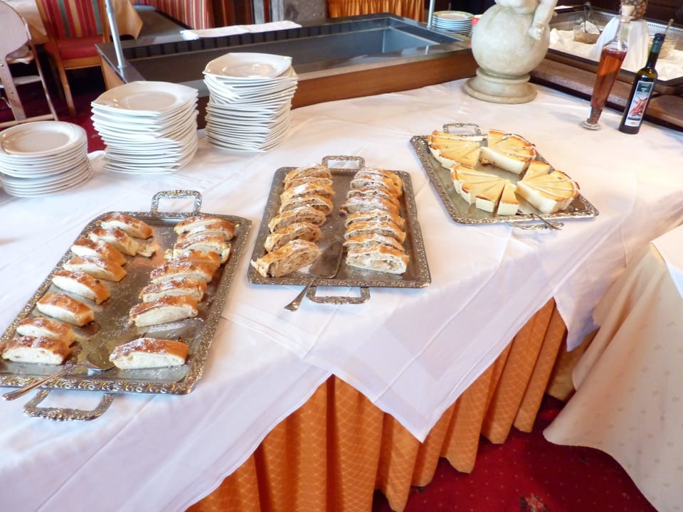 Ein Teil des Nachmittagsbüffets Hotel Kohlerhof