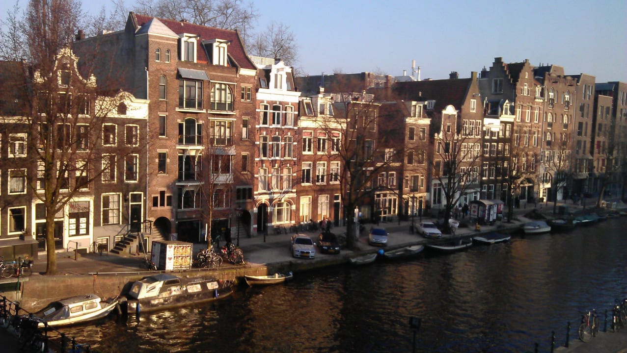 Grachtenblick aus Zimmer Amsterdam Wiechmann Hotel