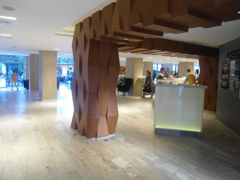 Hoteleingang HVD Viva Club Hotel