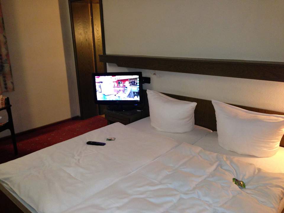 Bett   Hotel Simonshof