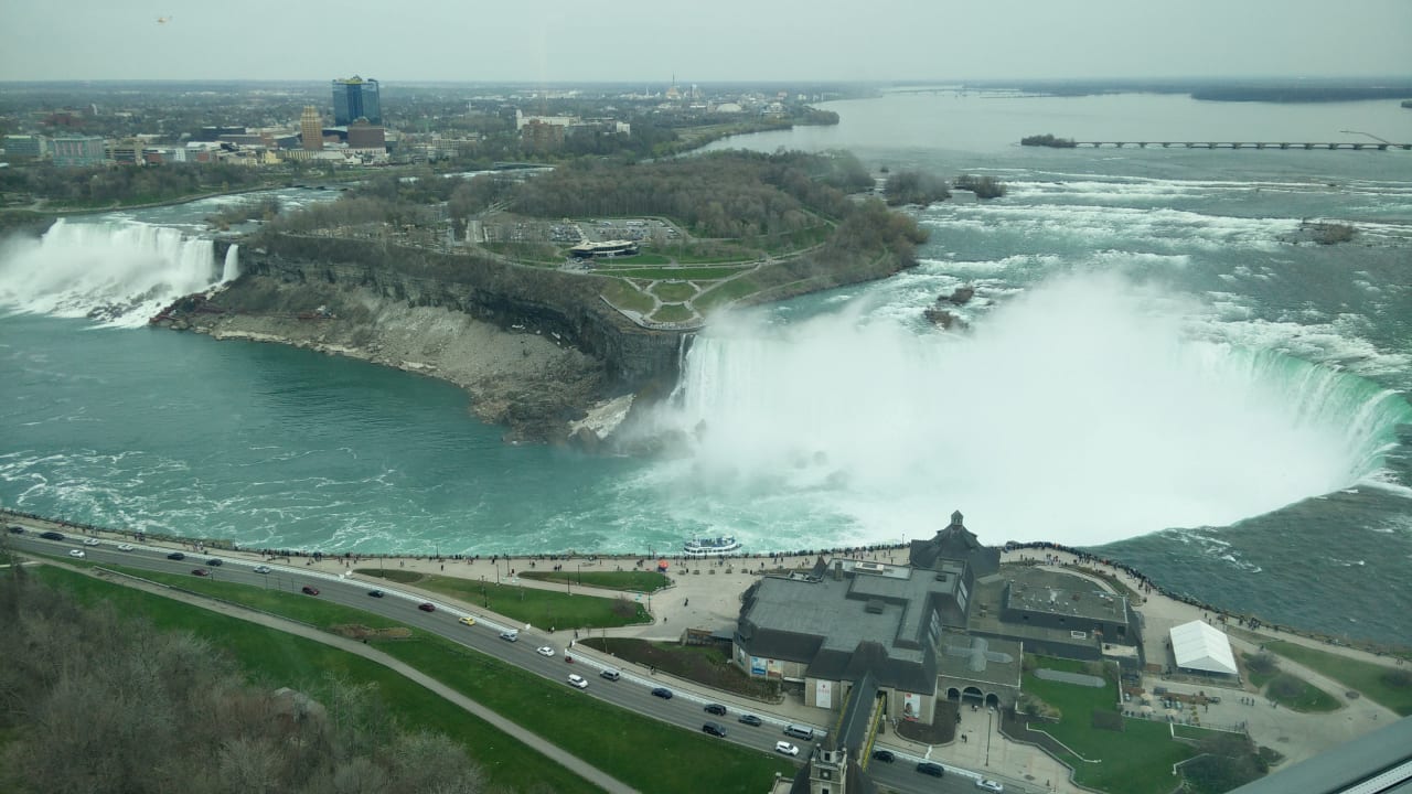 Ausblick Embassy Suites Hotel Niagara Falls / Fallsview
