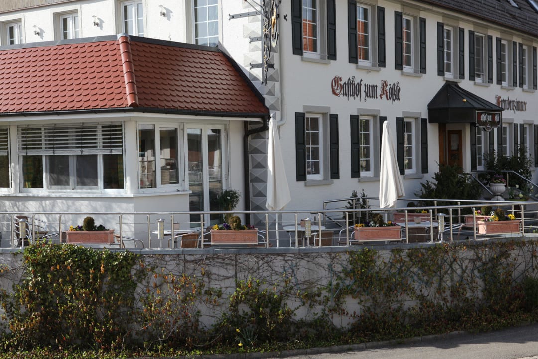 Das Stammhaus mit Terrasse Hotel-Gasthof zum Rössle