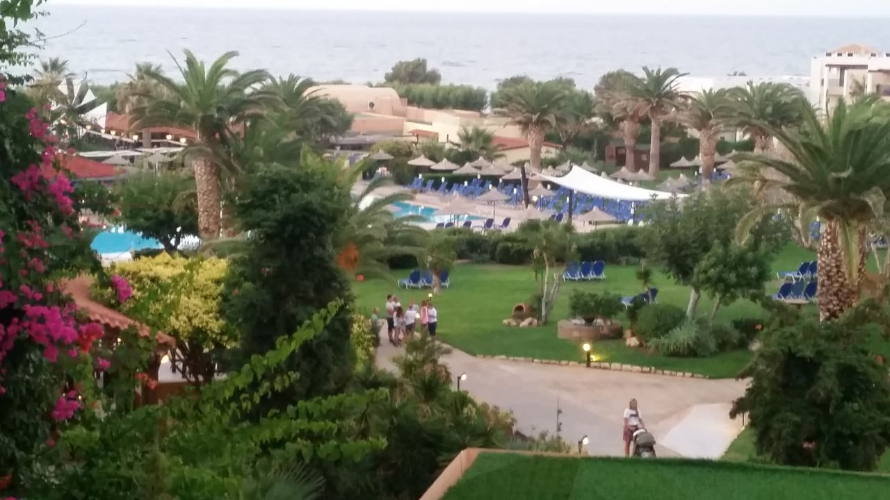 Gartenanlage Anissa Beach & Village
