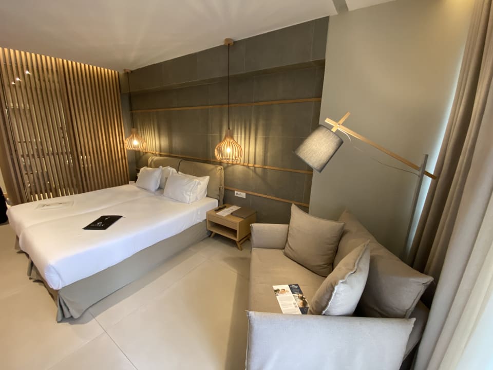 Zimmer Ikones Seafront Luxury Suites