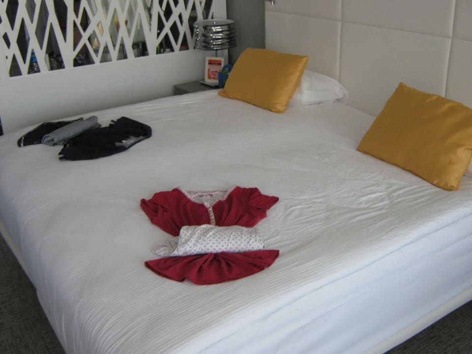 Bett The Sense Deluxe Hotel