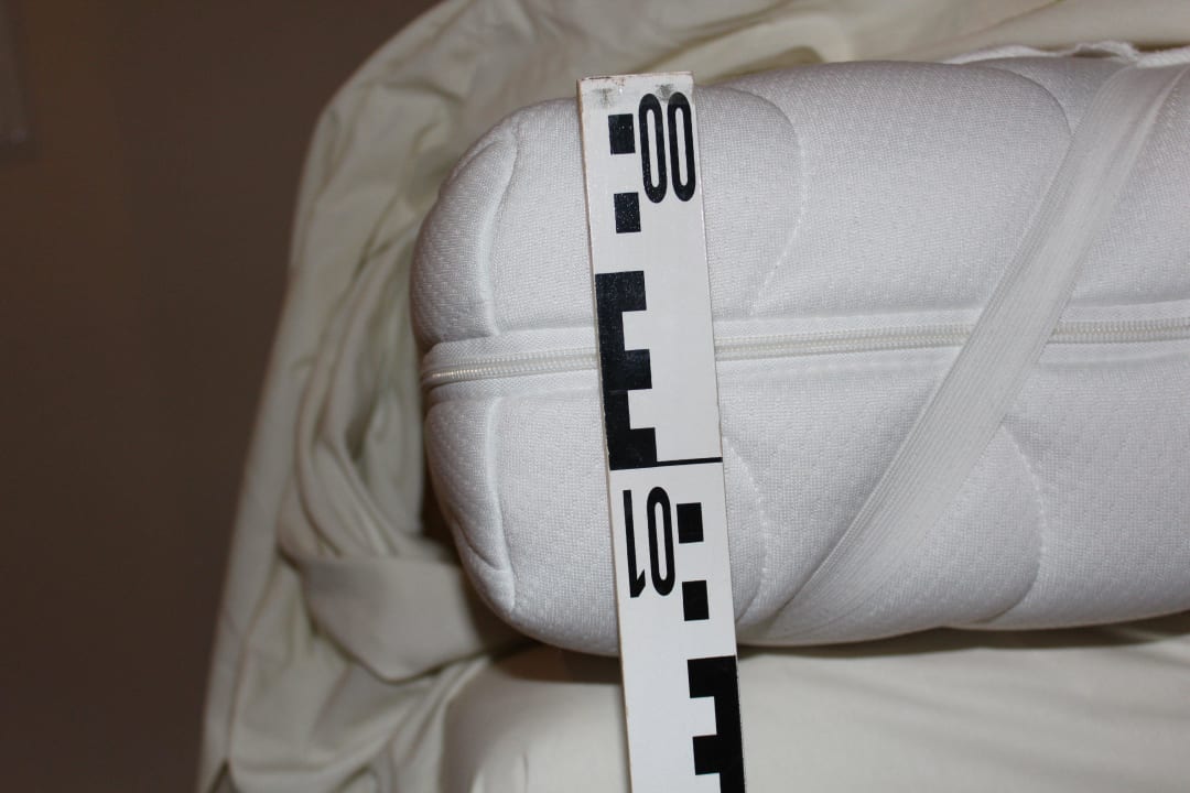 15 cm dünne Matratze. Hotel Landgasthof Tarp