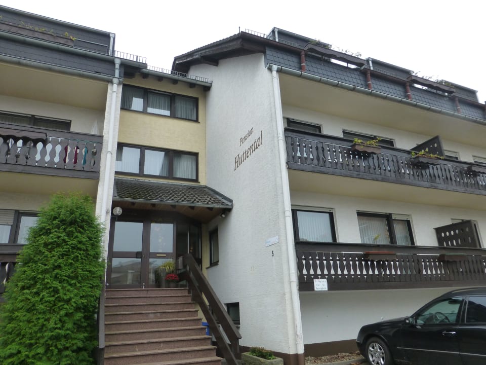 Eingang Pension Huttental