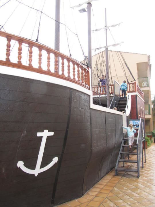 Pool-Piraten-Segelschiff VIVA Cala Mesquida Resort & Spa