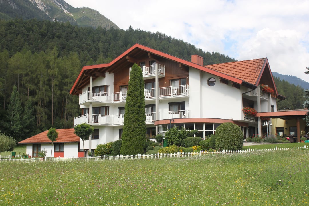 Vooraanzicht Gästehaus Gerti