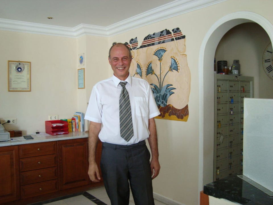 Hotelchef Cristos Mediterranean Beach