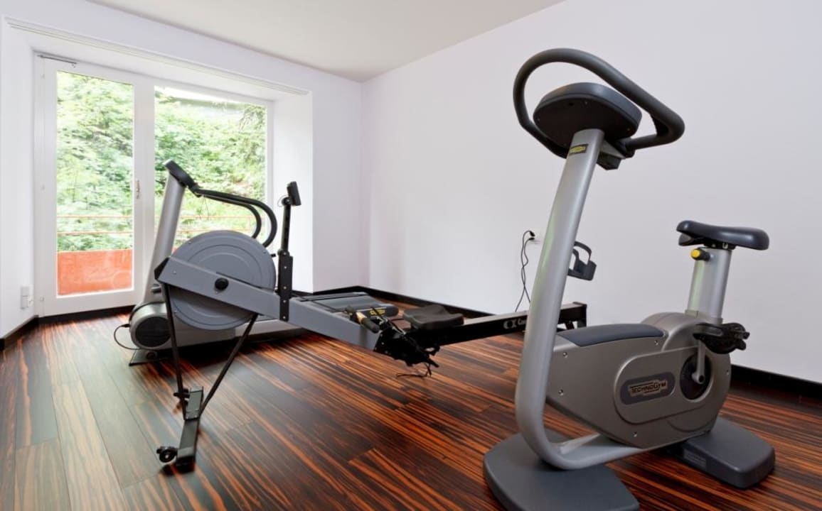 Fitness Raum - offen von 10 Uhr bis 20 Uhr Hotel The Excelsior