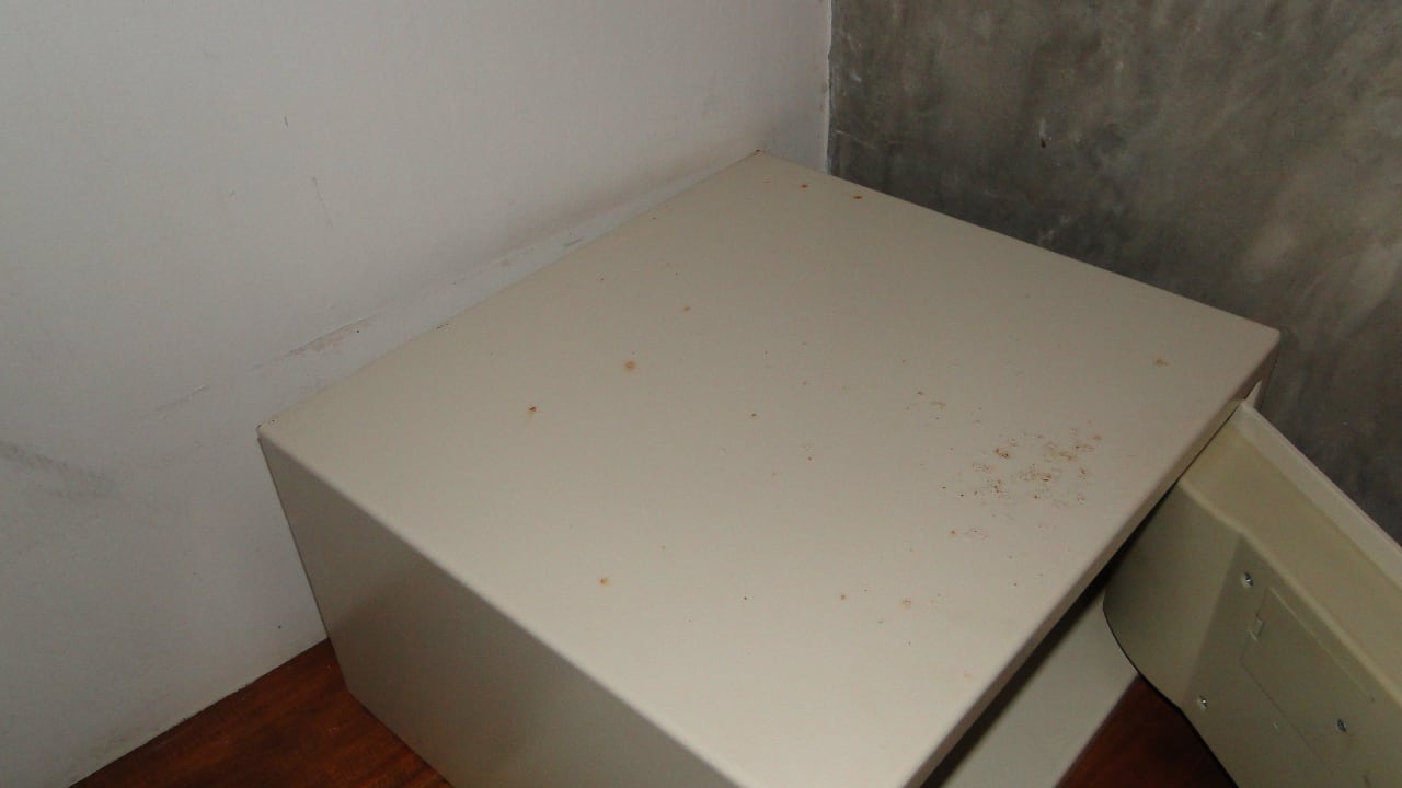 Safe nicht angeschraubt Hotel Jetwing Sea