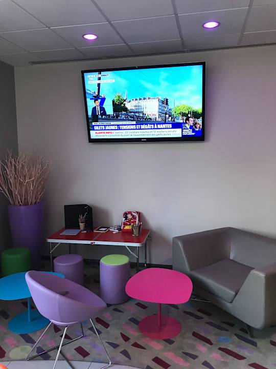 Lobby Ibis Styles Hotel Montbeliard