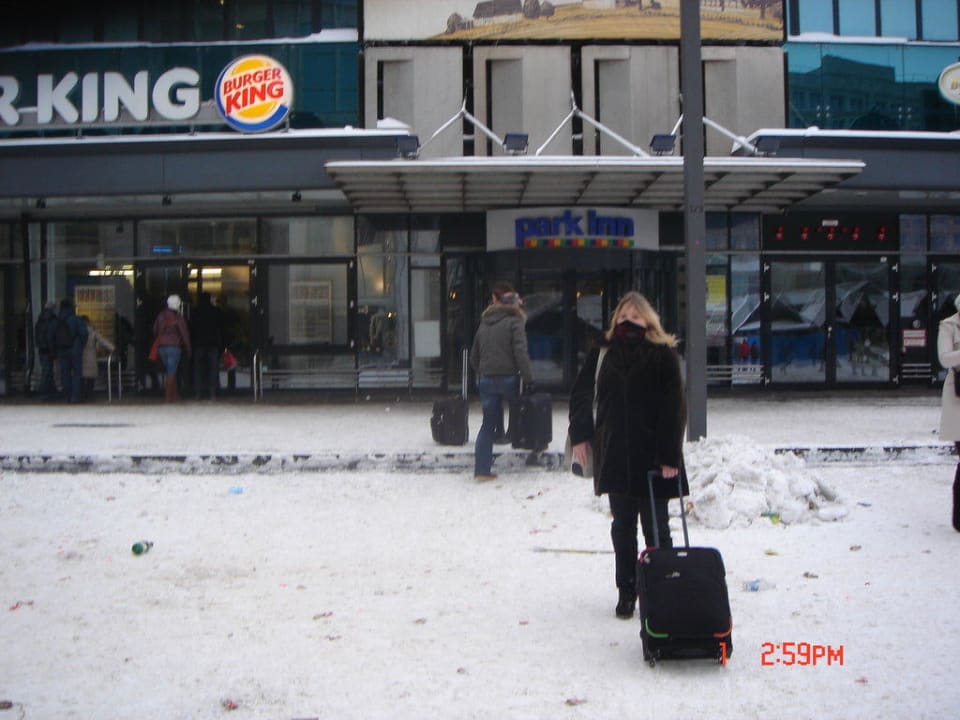 Hoteleingang Park Inn by Radisson Berlin Alexanderplatz