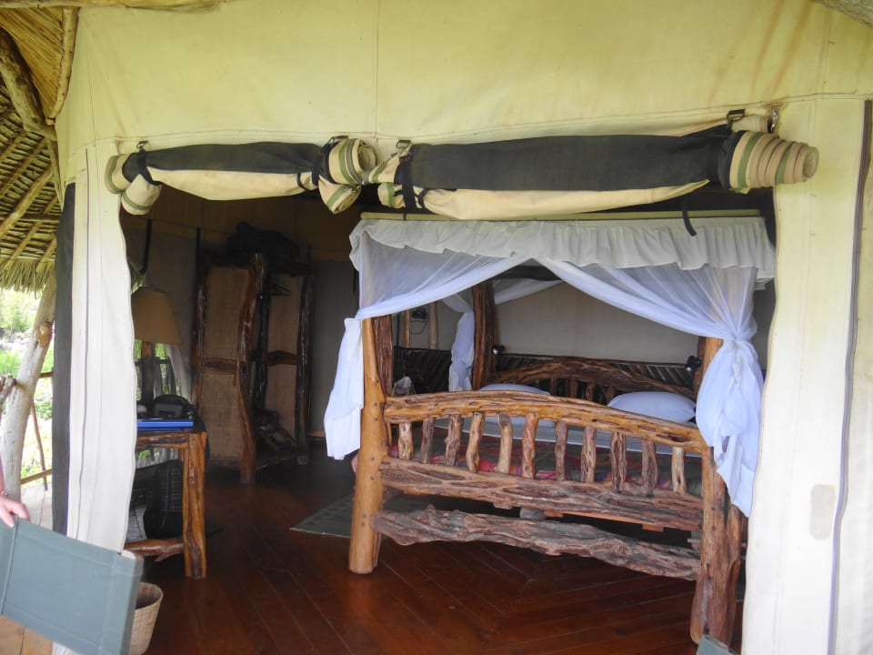 Blick in das Zelt Lions Bluff Safari Camp