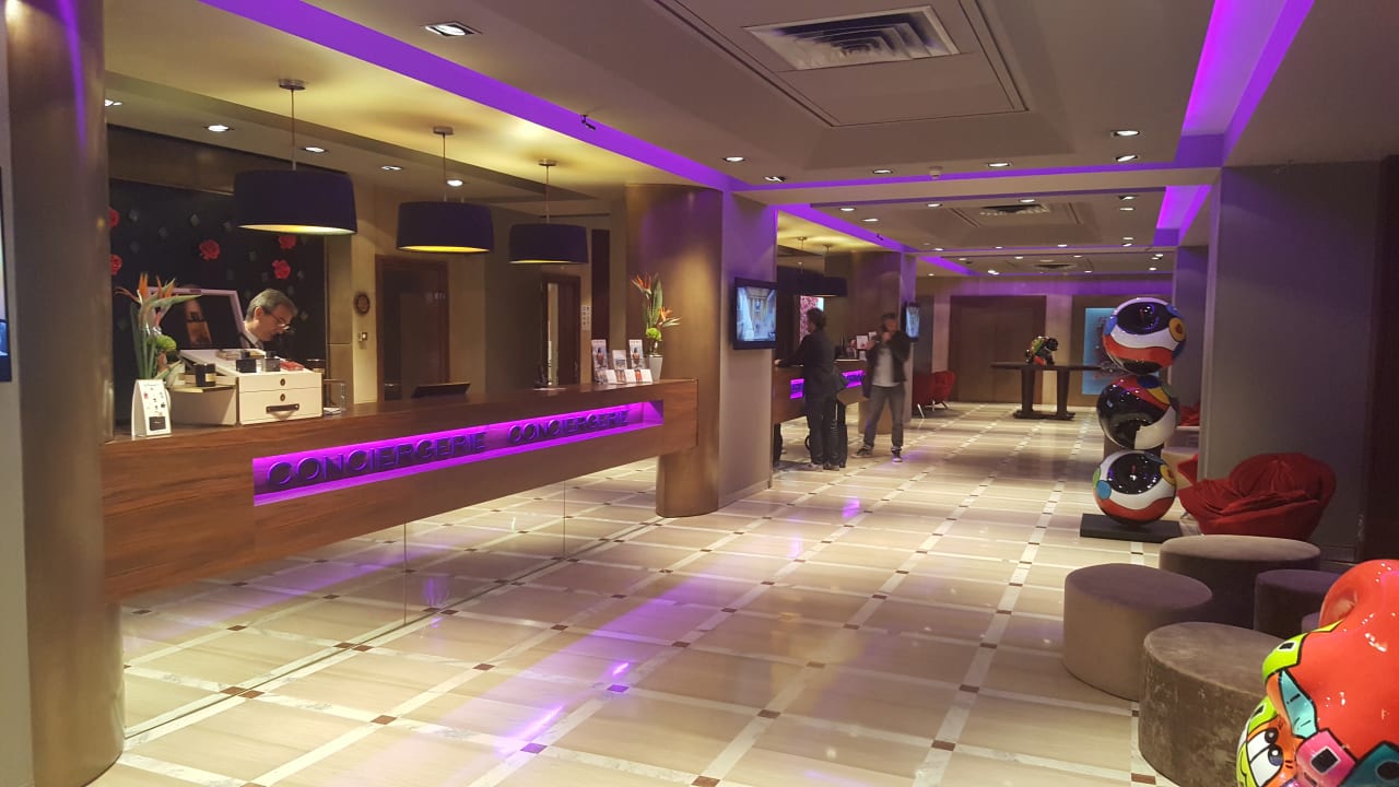 Lobby Hotel Barrière Le Gray D'Albion Cannes