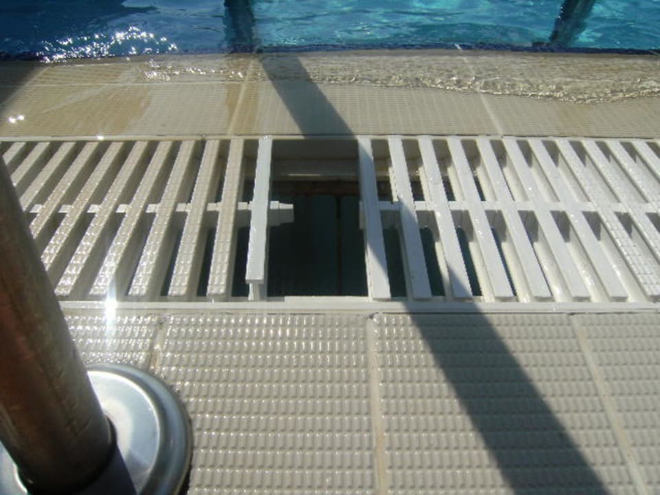 Achterstallig onderhoud Limak Lara Deluxe Hotel & Resort