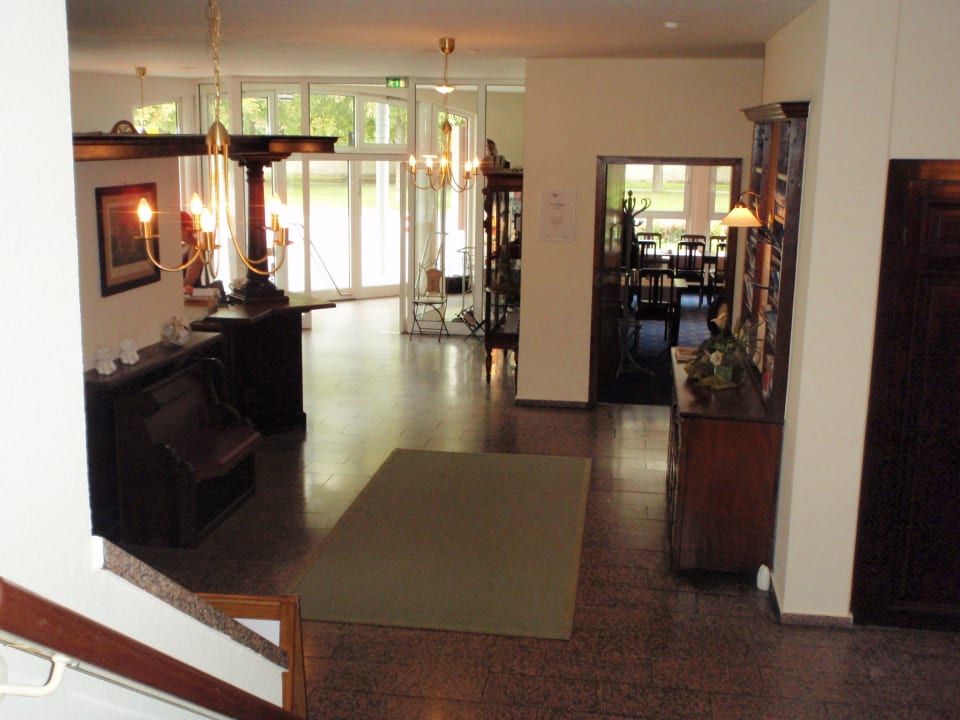 Eingangsbereich ACHAT Hotel Schwetzingen Heidelberg