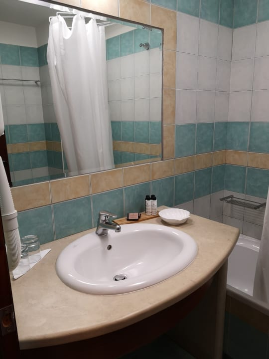 Zimmer Alianthos Garden Hotel
