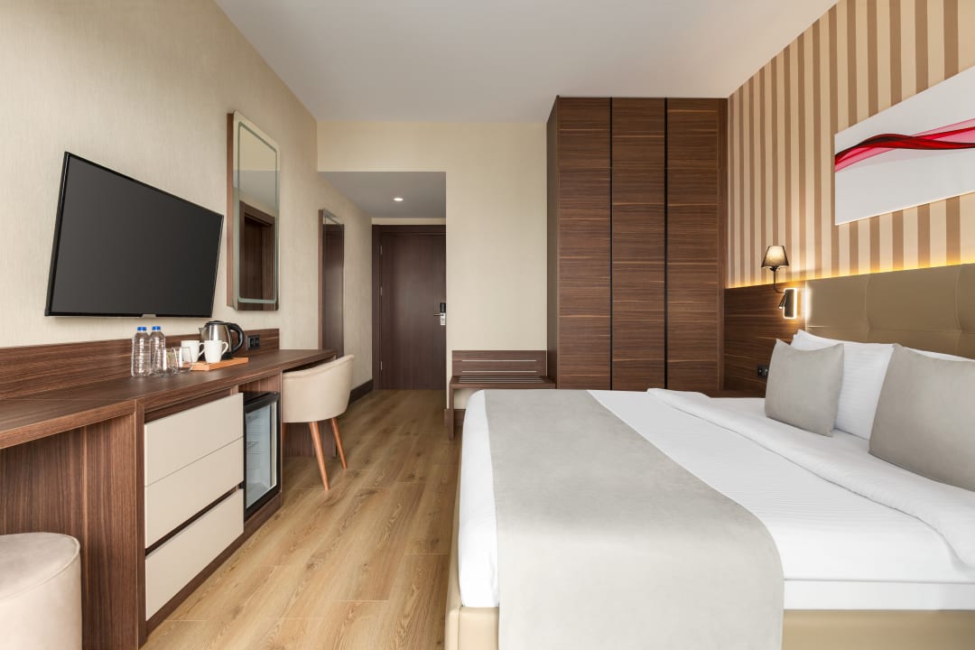 Zimmer Ramada by Wyndham Cesme