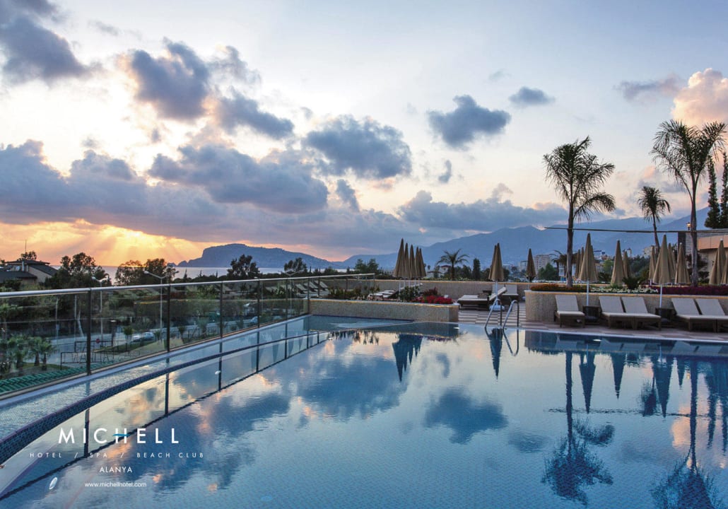 Pool Michell Hotel & Spa