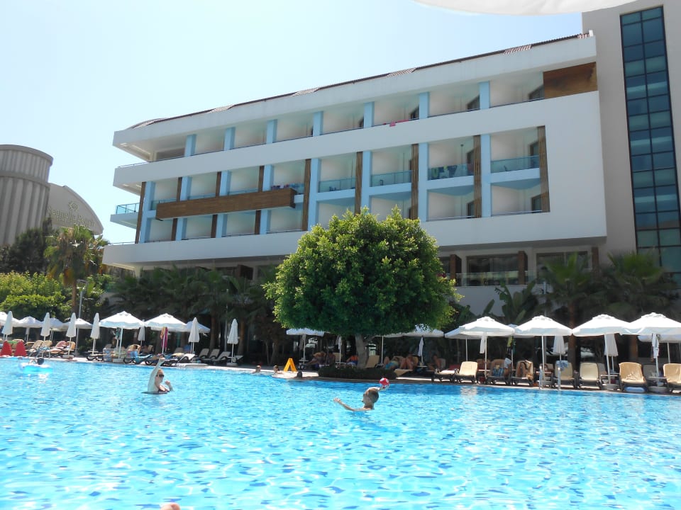 Pool Port Side Resort Hotel