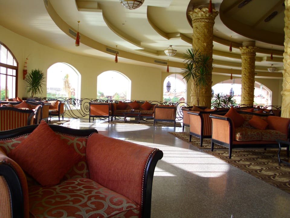 An der Jungle Bar in der Lobby Pickalbatros Jungle Aqua Park Resort - Neverland Hurghada