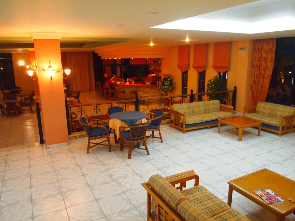 Lobby Hotel Esperia