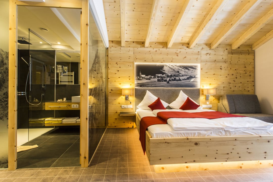 Zirbenzimmer im neuen Dachgeschoss Hotel Kirchenwirt