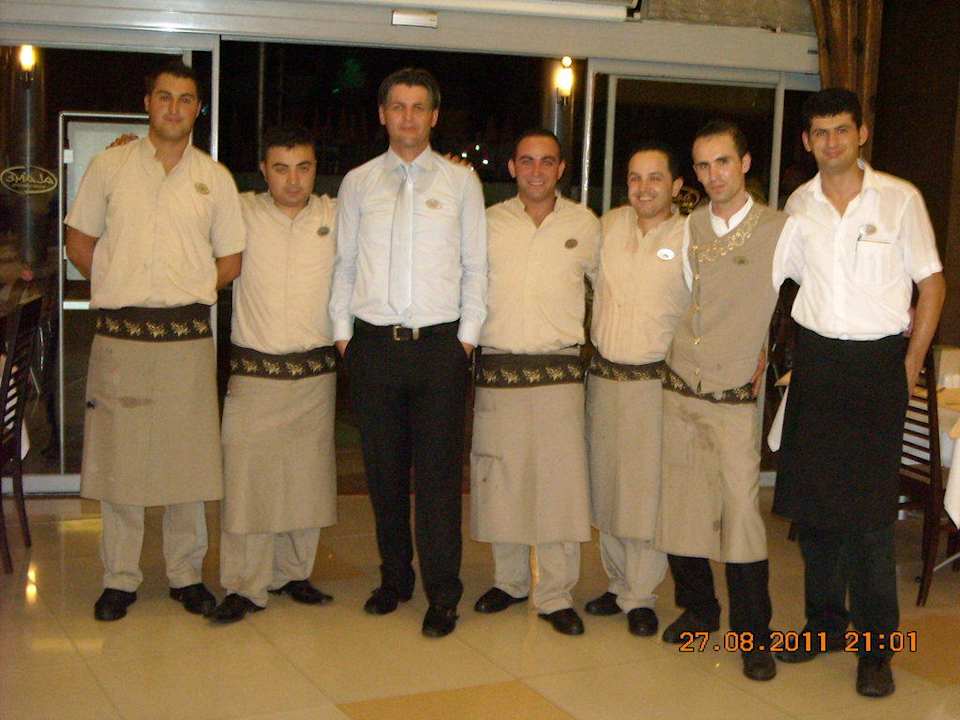 Sinan und Team Alaiye Resort & Spa