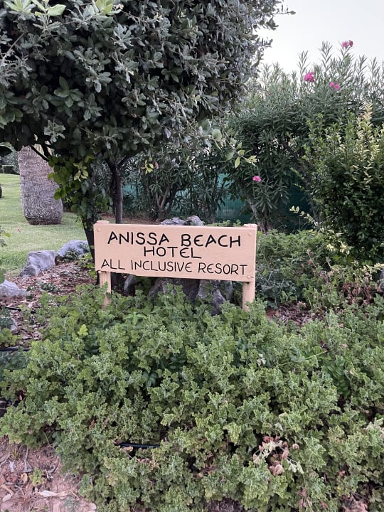 Gartenanlage Anissa Beach & Village