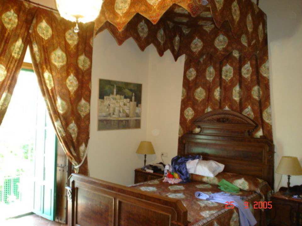 Our bedroom Hotel Palacio De Los Granados